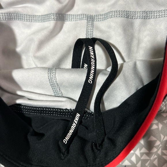 Nike Dri Fit Capri Pants Women’s Medium Gray Athleisure Activewear Exercise Run - Picture 7 of 14